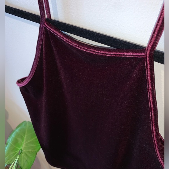 Burgundy red velour crop top - Garage - Picture 3 of 4